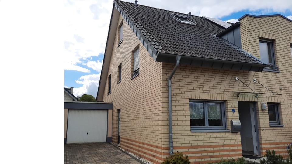 Doppelhaushälfte Frechen - 4 Zimmer, 133 m&sup2;, 1.800&euro; | Angebot:26340215