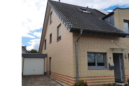 Haus Frechen - 4 Zimmer, 133 m&sup2;, 1.800&euro; | Angebot:26340215