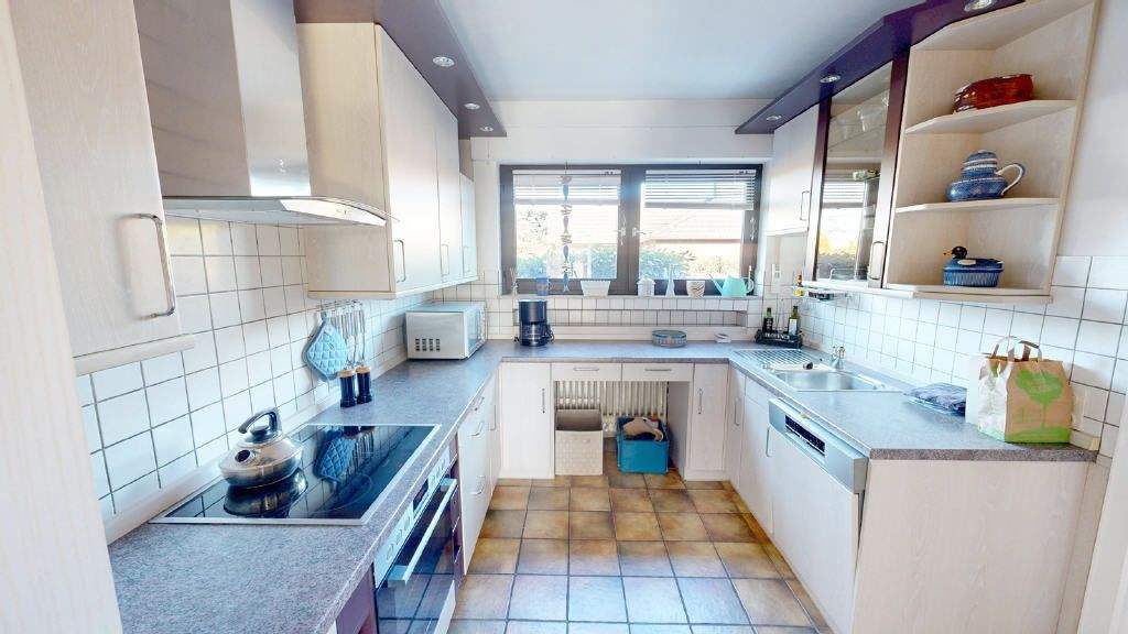 Erftstadt-Lechenich! Familienideales Reihenmittelhaus mit großem Gartenareal in beliebter, ruhiger Wohnlage! (LK 4800) 5 zimmer