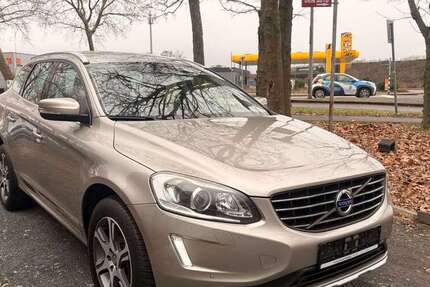 Volvo XC60 84.000 km 17.999 &euro; Köln 51109