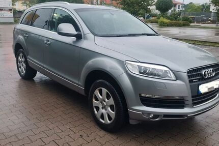 Audi Q7 230.000 km 6.900 &euro; Köln 51069