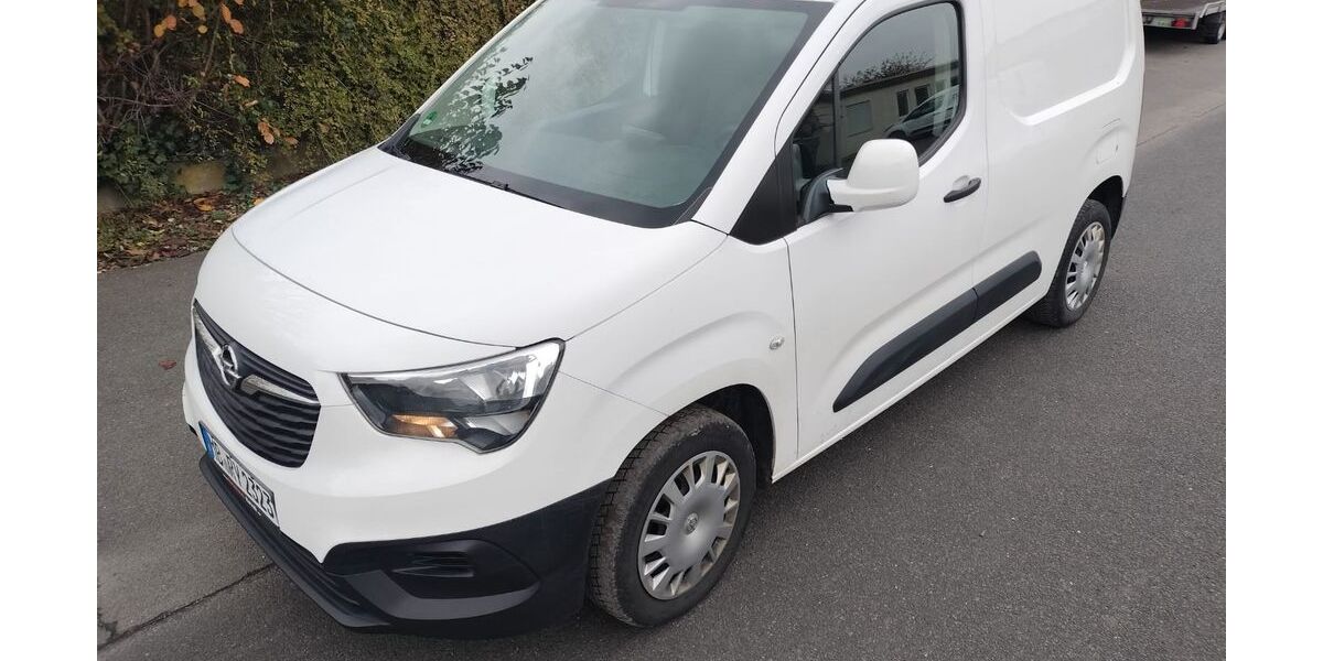 Opel Combo 88.000 km 8.999 &euro; Erftstadt 50374
