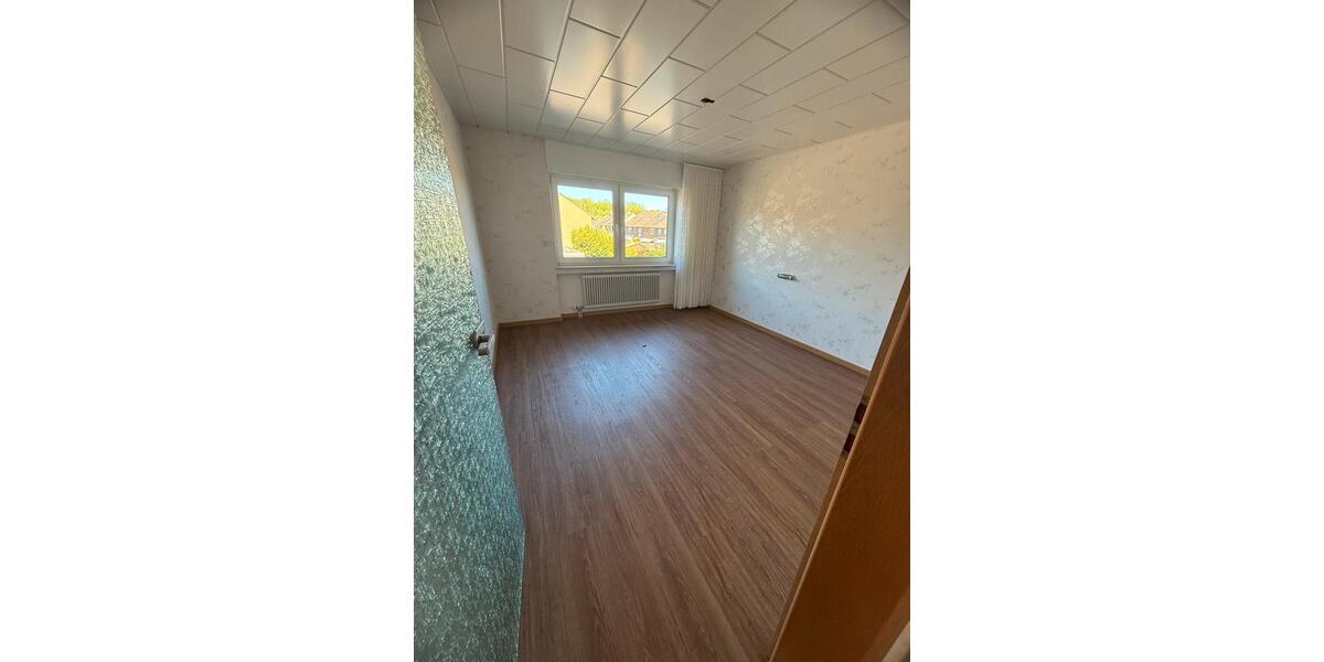 Etagenwohnung Hürth - 3 Zimmer, 78 m&sup2;, 1.500&euro; | Angebot:26702232