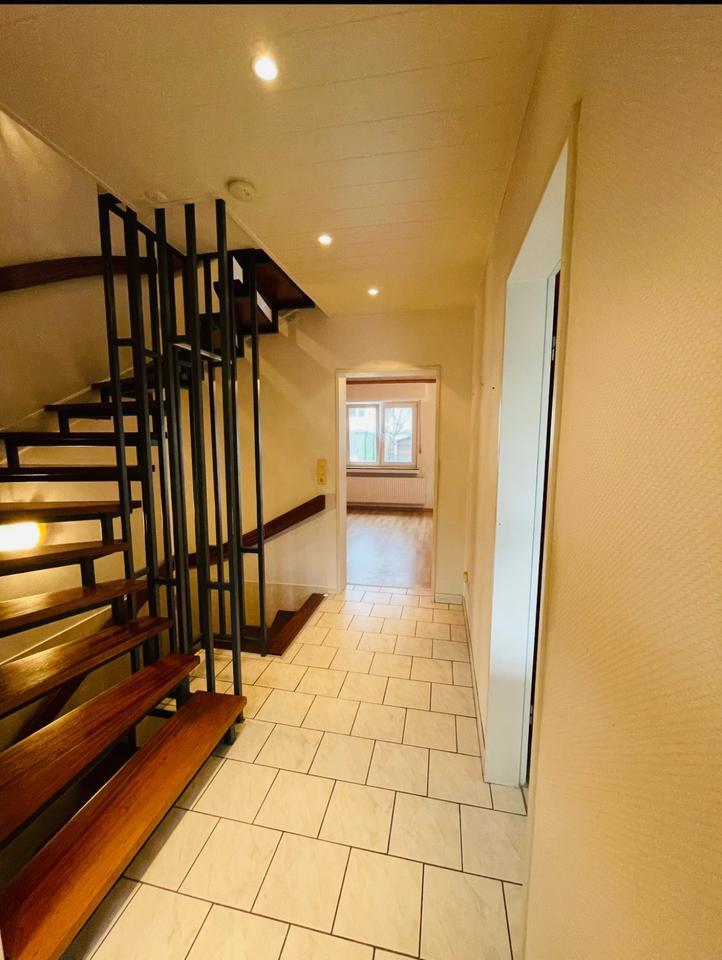 Einfamilienhaus - Doppelhaushälfte - Vor den Toren Kölns zimmer