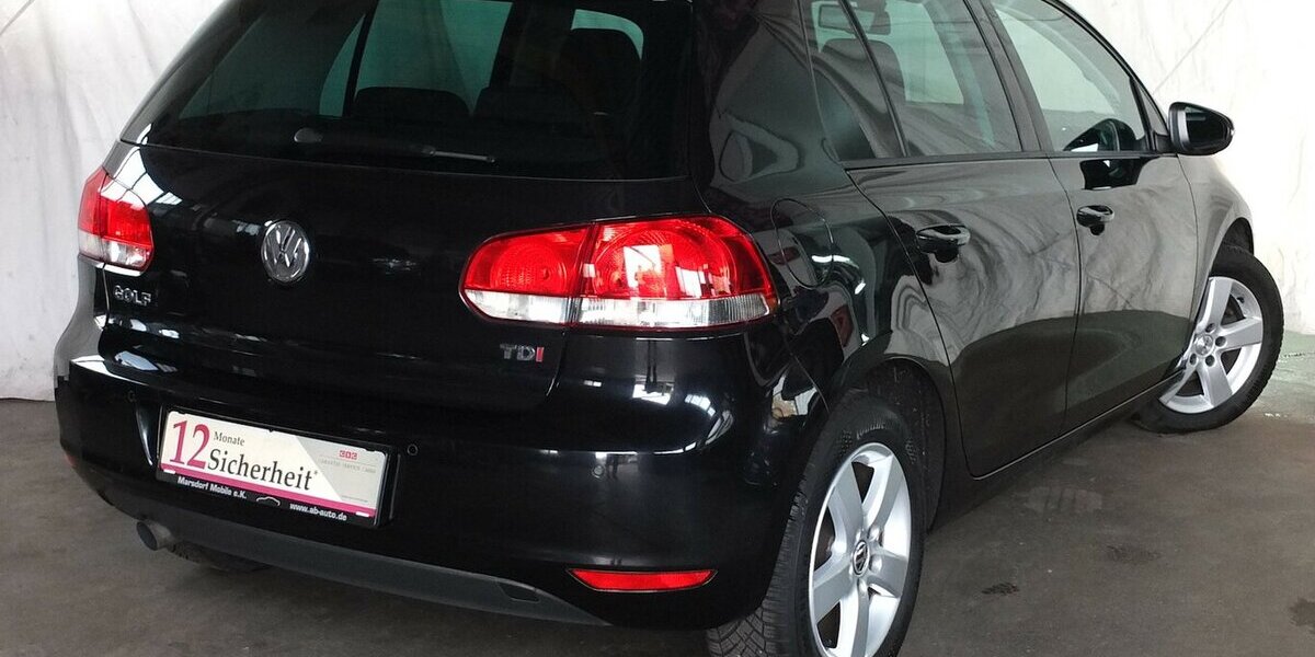 VW Golf 1.6TDi TEAM SHZ TEMPOMAT KLIMAAUTOMATIK 159.855 km 6.598 € Köln 50858