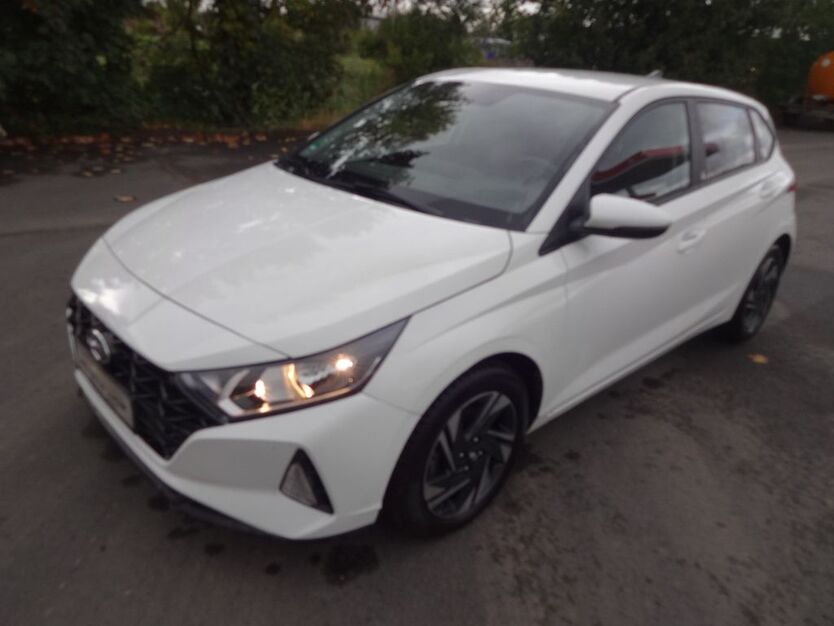 Hyundai i20 54.000 km 12.490 € Zülpich 53909