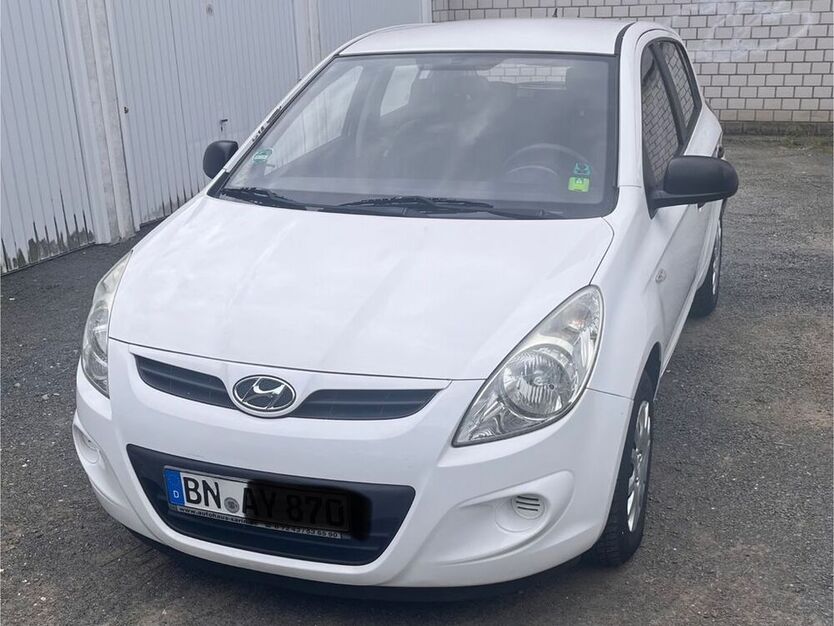 i20