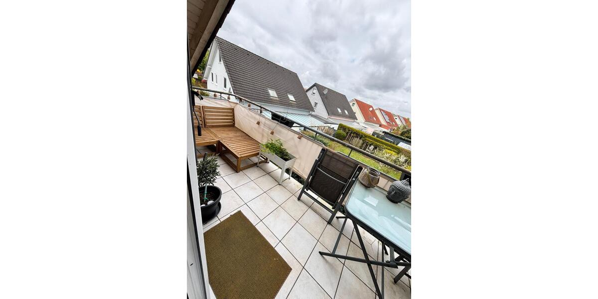 Dachgeschoßwohnung Bedburg - 3 Zimmer, 82 m&sup2;, 730&euro; | Angebot:26265906