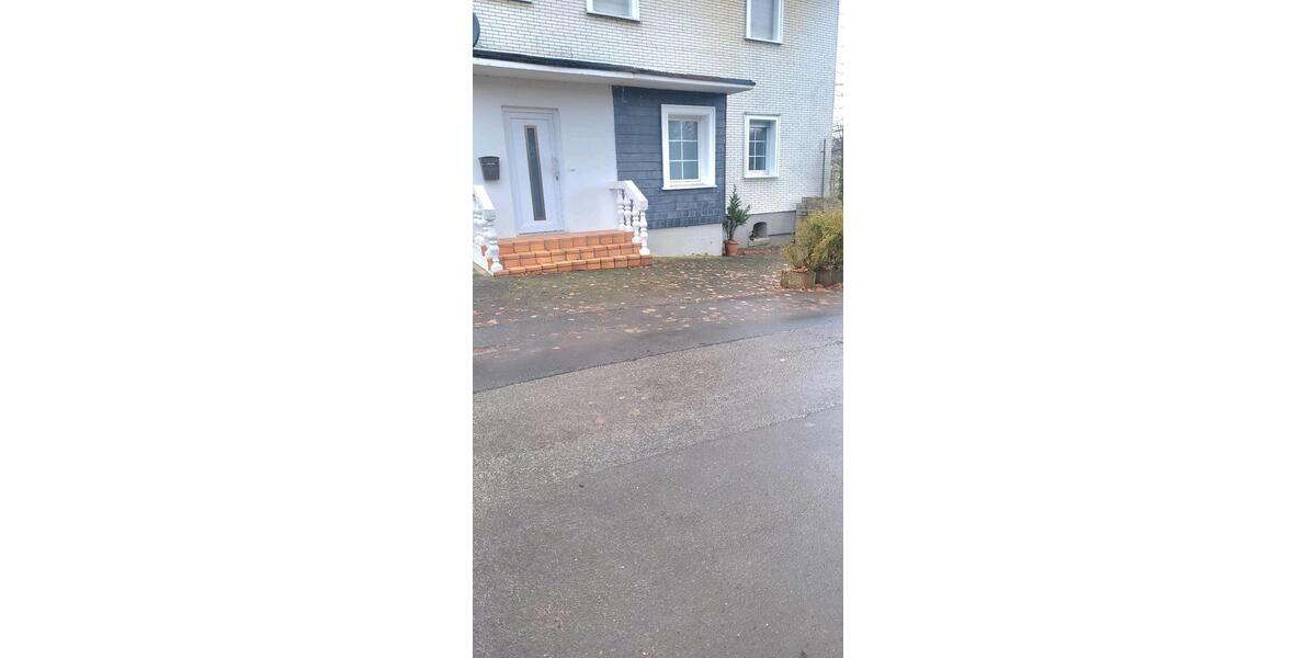 Frisch Kernsaniertemodernisierte 5 Zimmer Wohnung zu verk 5 zimmer