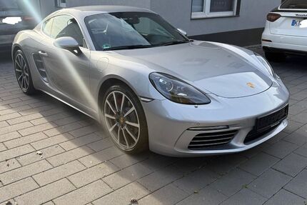 Porsche Cayman 125.000 km 48.900 € Köln 51067