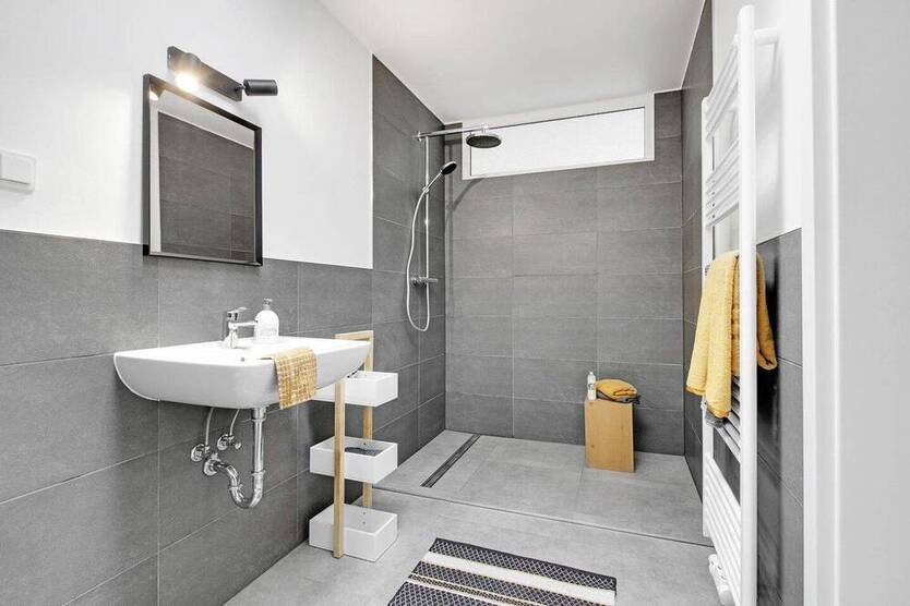 Frisch kernsanierte 2-Zimmer-Wohnung in Köln-Mülheim - Erstbezug nach Sanierung!