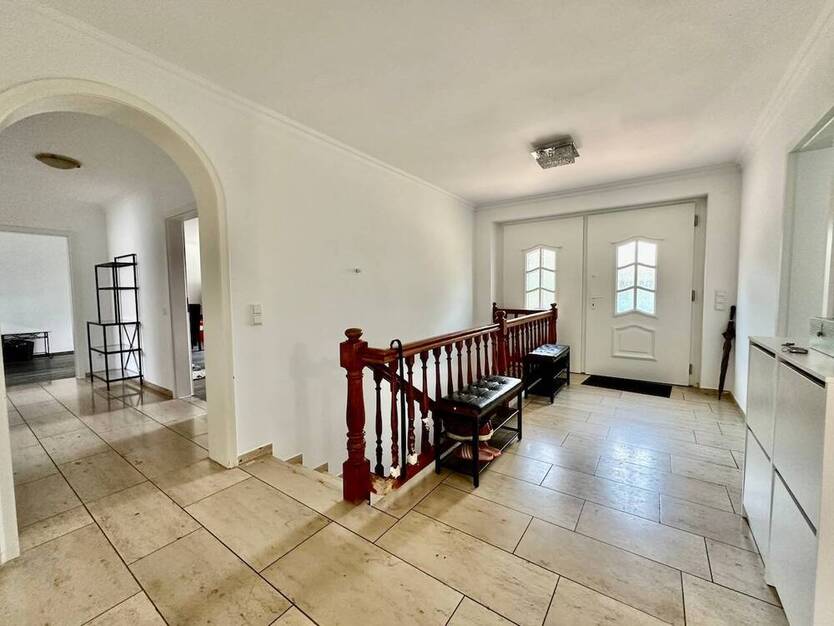 Sanierter Bungalow mit EinliegerWohnung in beliebter Wohnlage