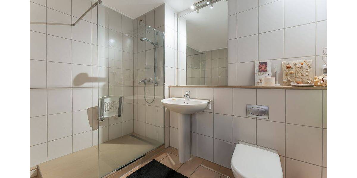 Etagenwohnung Köln Junkersdorf - 4 Zimmer, 113 m&sup2;, 315.000&euro; | Angebot:26027628