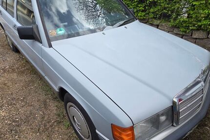 Mercedes-Benz 190 89.000 km 8.400 &euro; ALFTER 53347