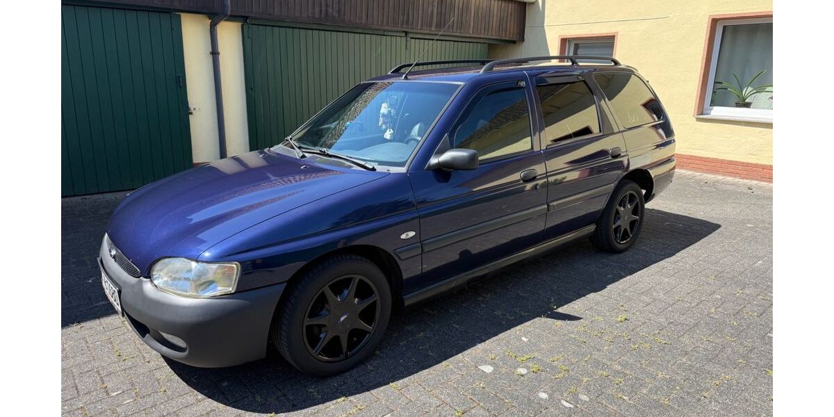 Ford Escort 124.977 km 1.900 &euro; Köln 51067