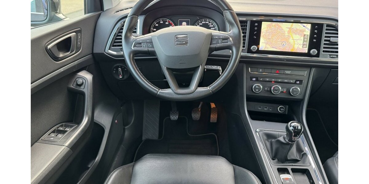 Seat Ateca Leder Navi Klima Temp. SR+WR UNFALLFREI 1a 60.000 km 16.500 &euro; Erftstadt 50374