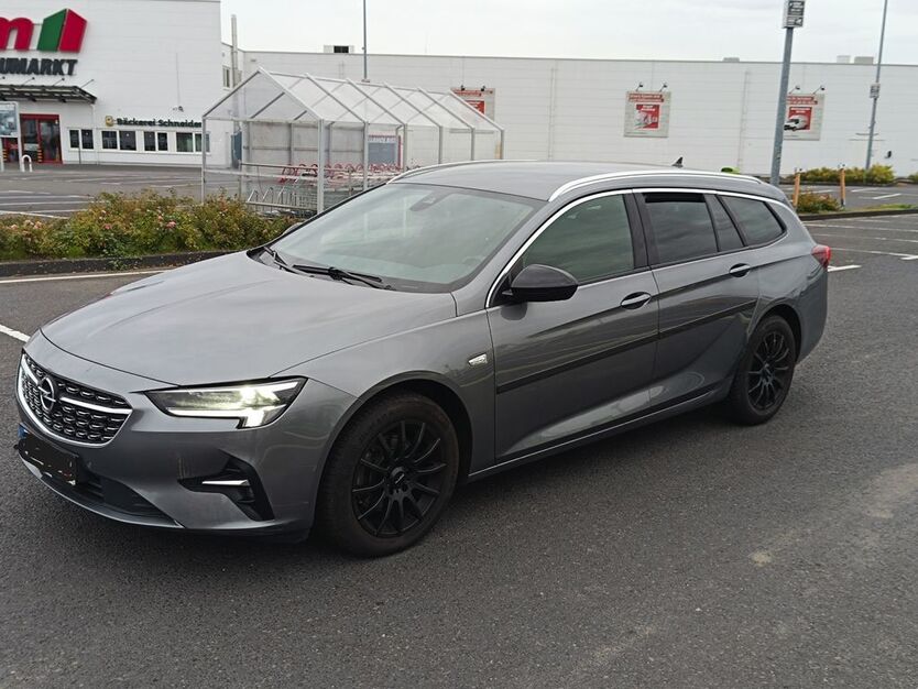 Opel Insignia 109.657 km 11.900 € Köln 50969