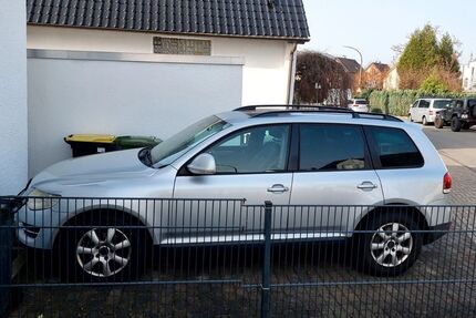 VW Touareg 253.867 km 5.900 &euro; Troisdorf 53842