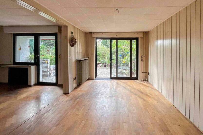 Reihenendhaus mit großem Garten und Garage in Toplage - bereit für Ihre Ideen!