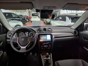 Suzuki Vitara 1.4 Mild-Hybrid Comfort Navi Android Apple 6.070 km 22.870 &euro; HAAN 42781