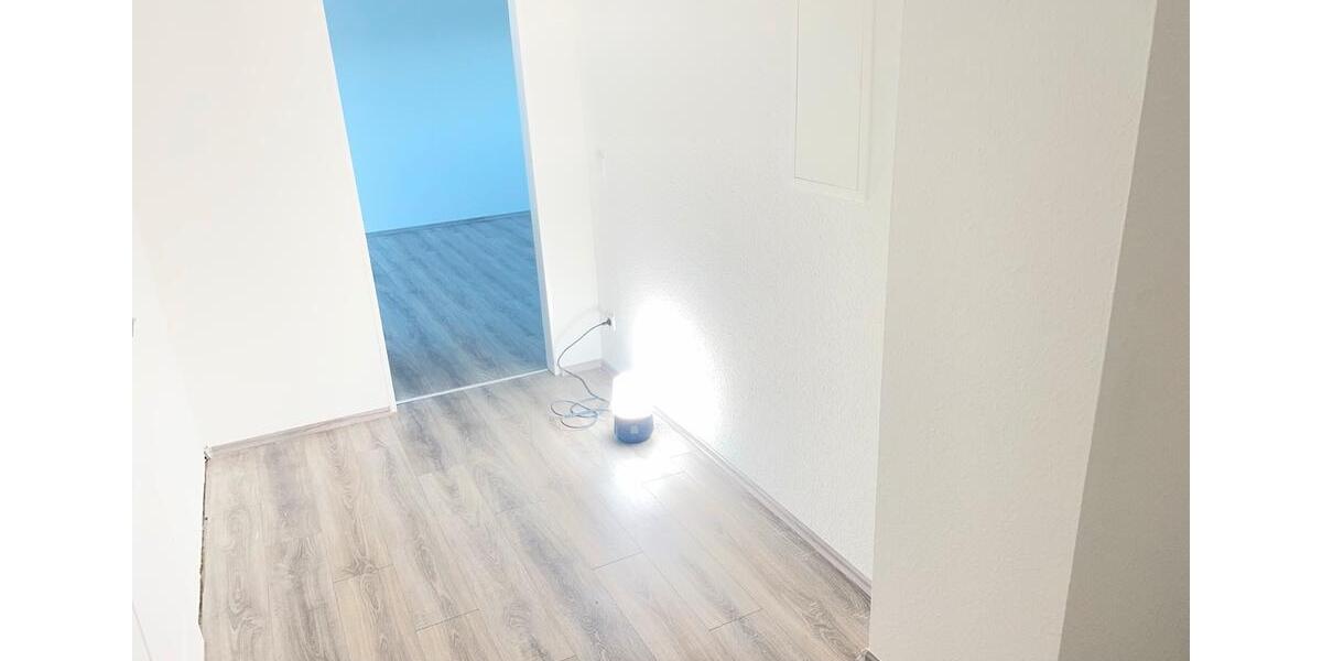 Dachgeschoßwohnung Langenfeld (Rheinland) - 2 Zimmer, 64 m&sup2;, 850&euro; | Angebot:27581335