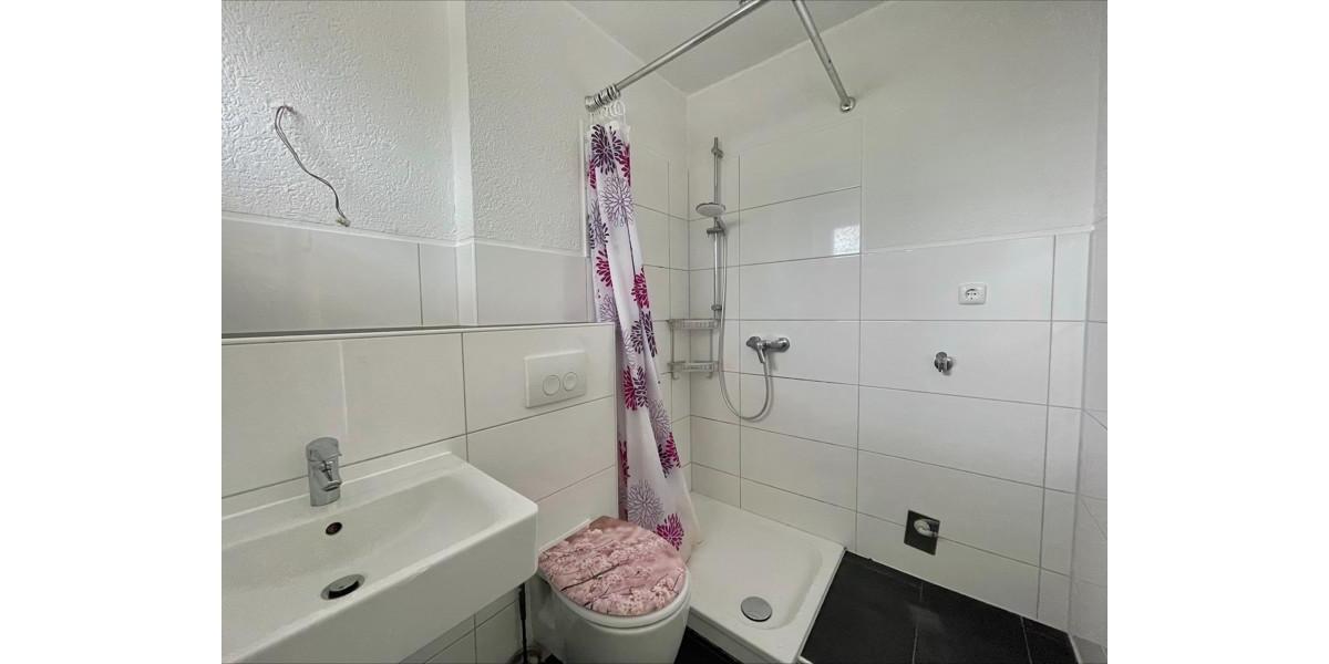 Etagenwohnung Leichlingen (Rheinland) - 2 Zimmer, 69 m&sup2;, 667&euro; | Angebot:26275178