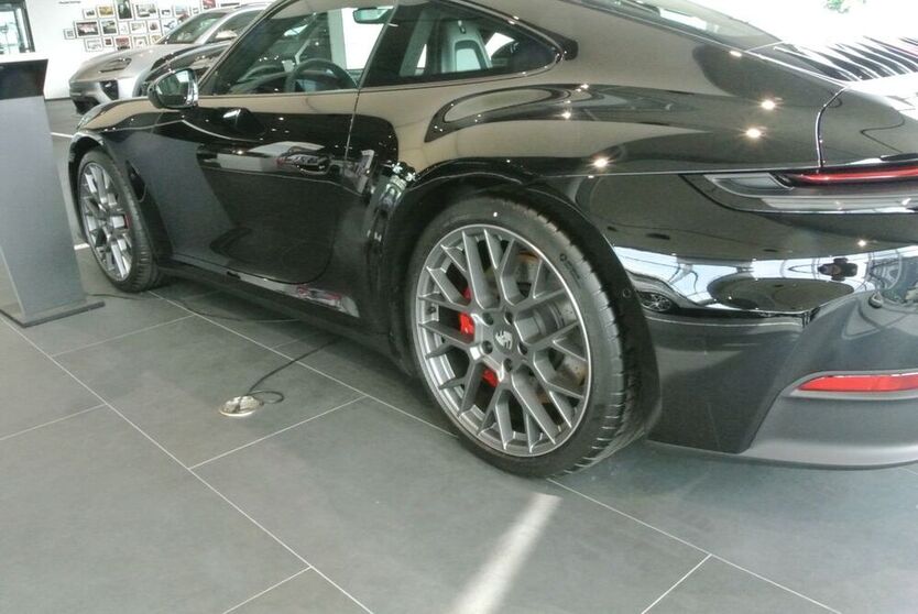 992