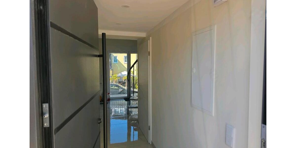 Einfamilienhaus Köln Porz - 2.5 Zimmer, 60 m&sup2;, 1.550&euro; | Angebot:26419264