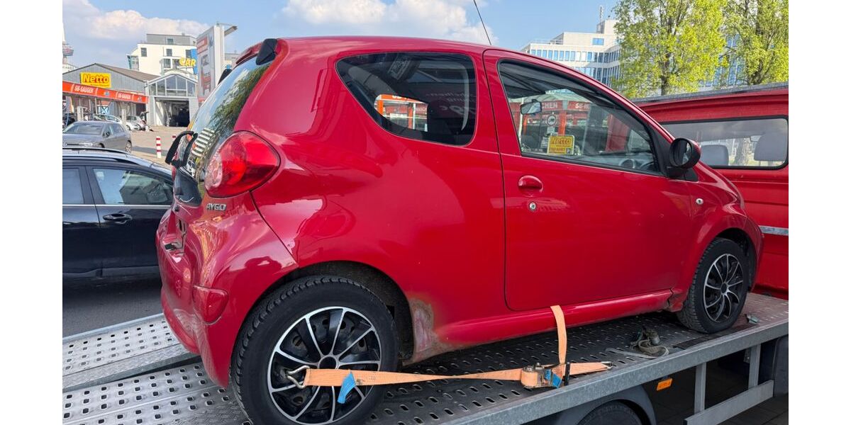 Toyota Aygo (X) 112.000 km 1.350 &euro; Köln 50827