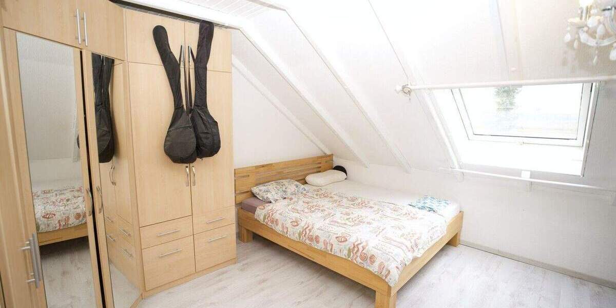 Reihenmittelhaus Erftstadt / Liblar Liblar - 5 Zimmer, 129 m&sup2;, 399.900&euro; | Angebot:25096102