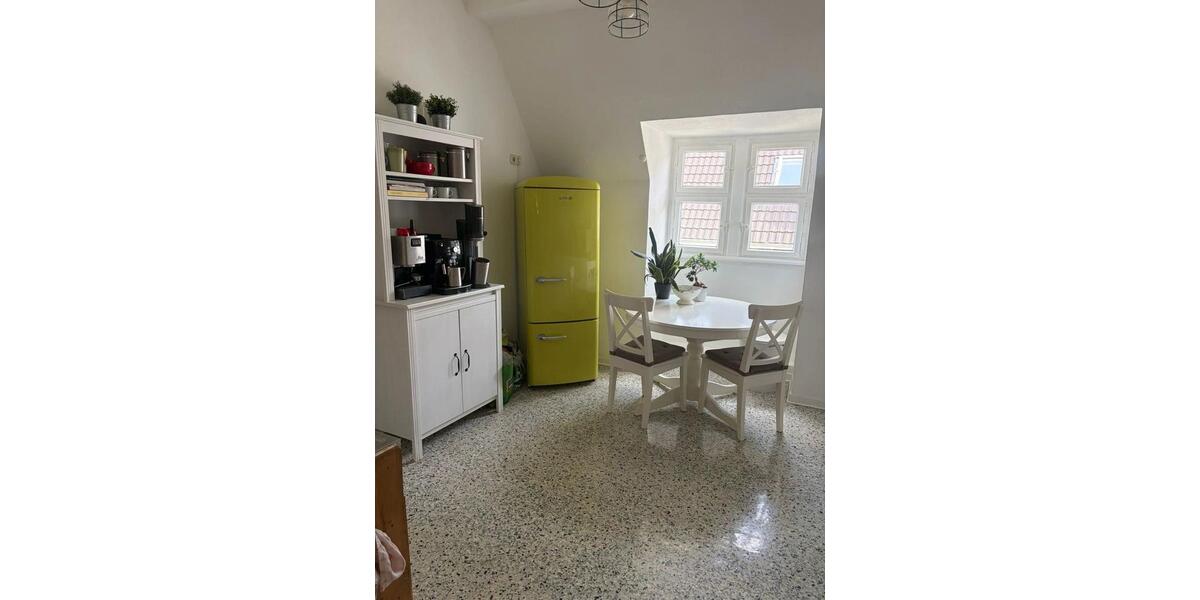 Etagenwohnung Bonn Gronau - 3 Zimmer, 85 m&sup2;, 1.100&euro; | Angebot:25378993