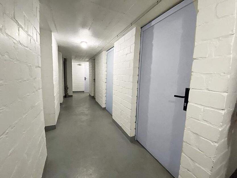 Ruhige Lage, barrierefrei, Hausmeisterservice, GartenSpielplatz, FensterHeizung NEU2025 3 zimmer