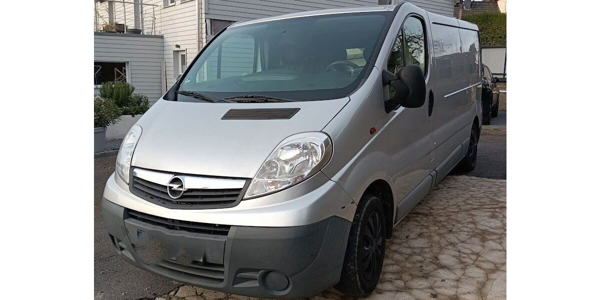 Opel Vivaro 155.000 km 6.000 € Lohmar 53797