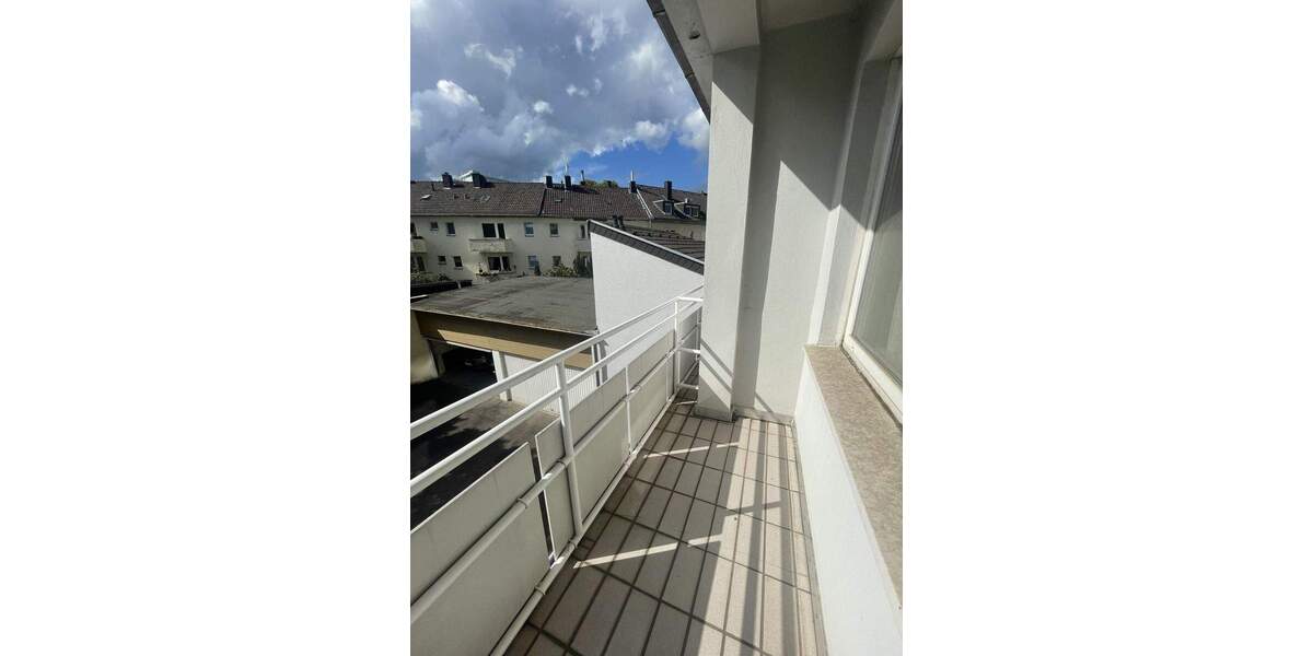 CITYHOUSE: Top Lage Deutz Bezugsfreie 2-Zimmer-Wohnung mit Aufzug und Balkon. 2 zimmer