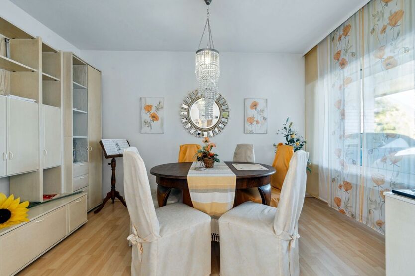 Mit 3D und Video: Modernes Einfamilienhaus mit großem und schön angelegten Garten in Nörvenich! 8 zimmer