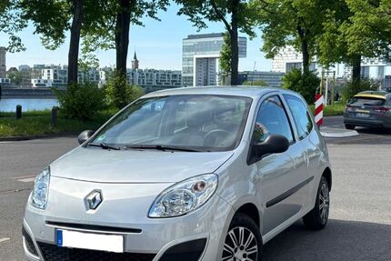 Renault Twingo 64.900 km 3.999 &euro; Köln 51143