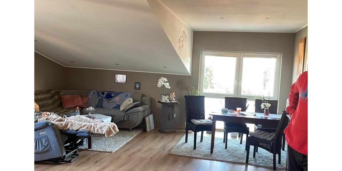 Dachgeschoßwohnung Elsdorf - 2 Zimmer, 68 m&sup2;, 700&euro; | Angebot:24767161