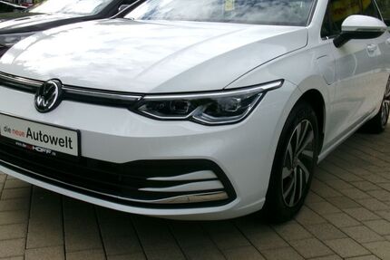 VW Golf 38.115 km 21.375 € Sankt Augustin 53757