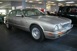 Jaguar XJ 4.0 Lang Automatik - Leder - Schiebedach - 119.865 km 19.980 € Euskirchen 53881