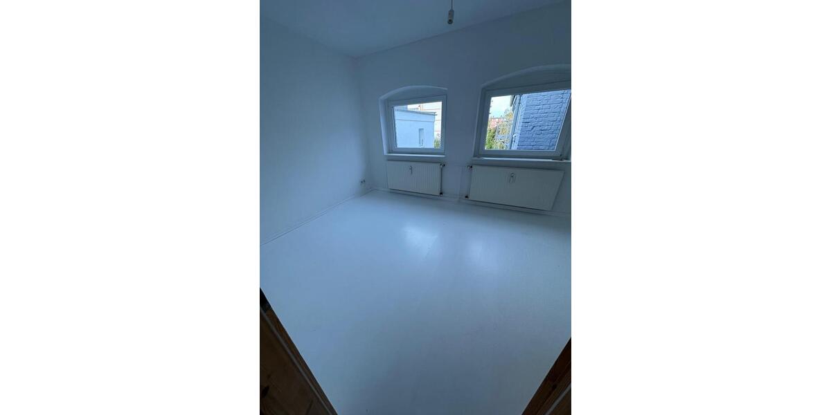 Dachgeschoßwohnung Kerpen Balkhausen - 3 Zimmer, 75 m&sup2;, 1.450&euro; | Angebot:26147739