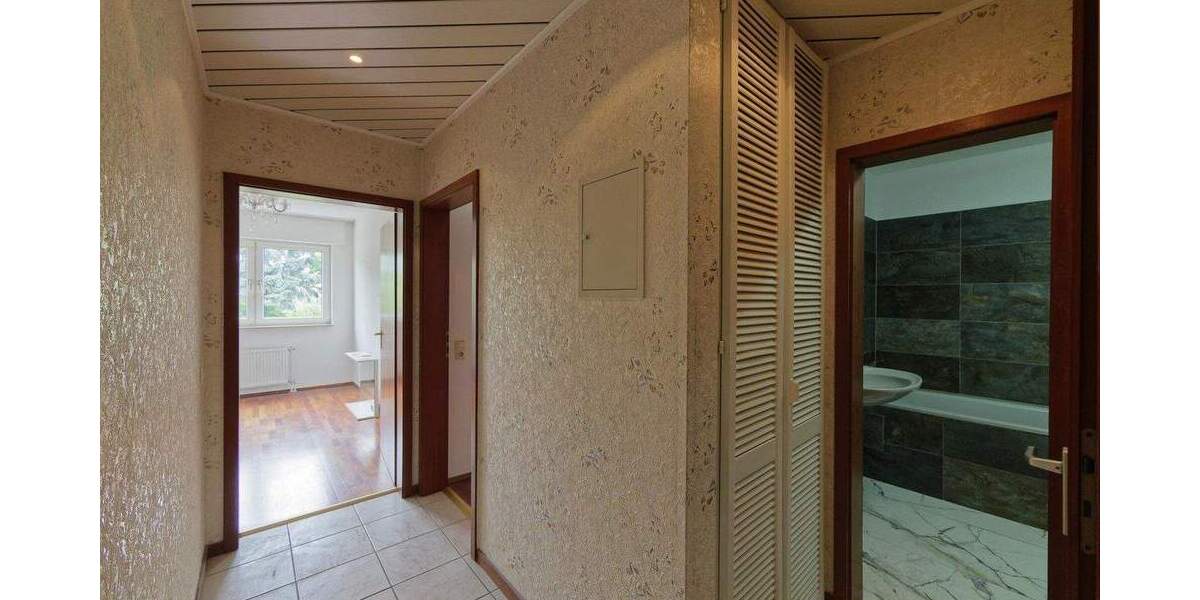 Etagenwohnung Köln Urbach - 3 Zimmer, 87 m&sup2;, 1.300&euro; | Angebot:25733301