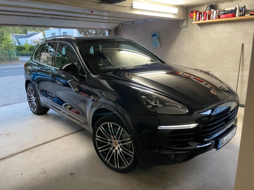 Porsche Cayenne 230.000 km 39.500 € Bergisch Gladbach 51429