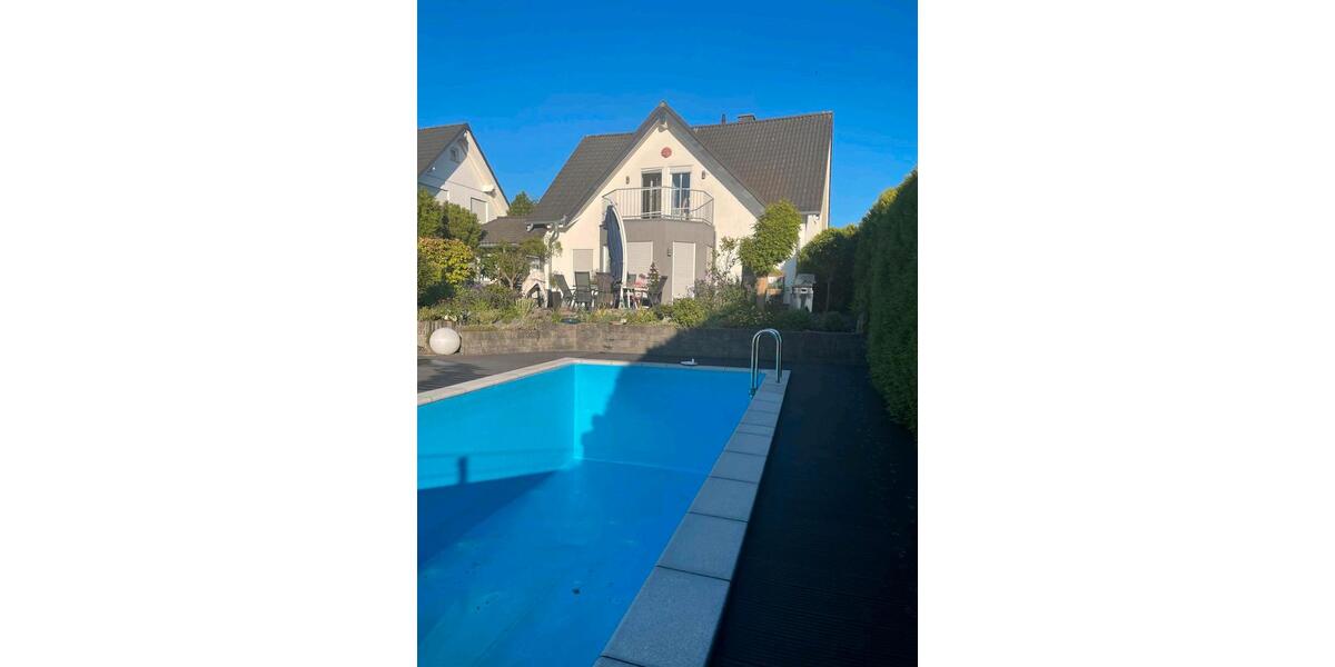 Einfamilienhaus Hennef (Sieg) - 5 Zimmer, 125 m&sup2;, 685.000&euro; | Angebot:26061061