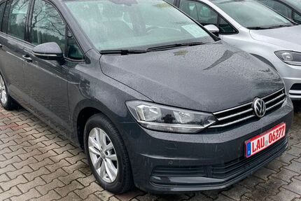 VW Touran 100.000 km 18.490 € Köln 50733