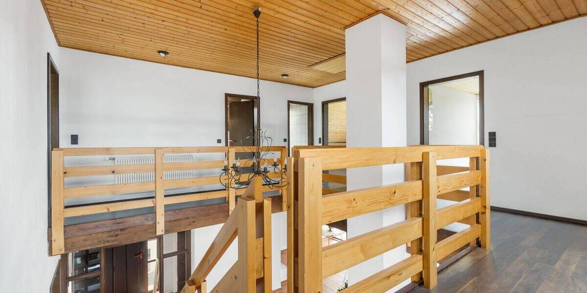 Einfamilienhaus Erftstadt Blessem - 9 Zimmer, 257 m&sup2;, 499.000&euro; | Angebot:26929560