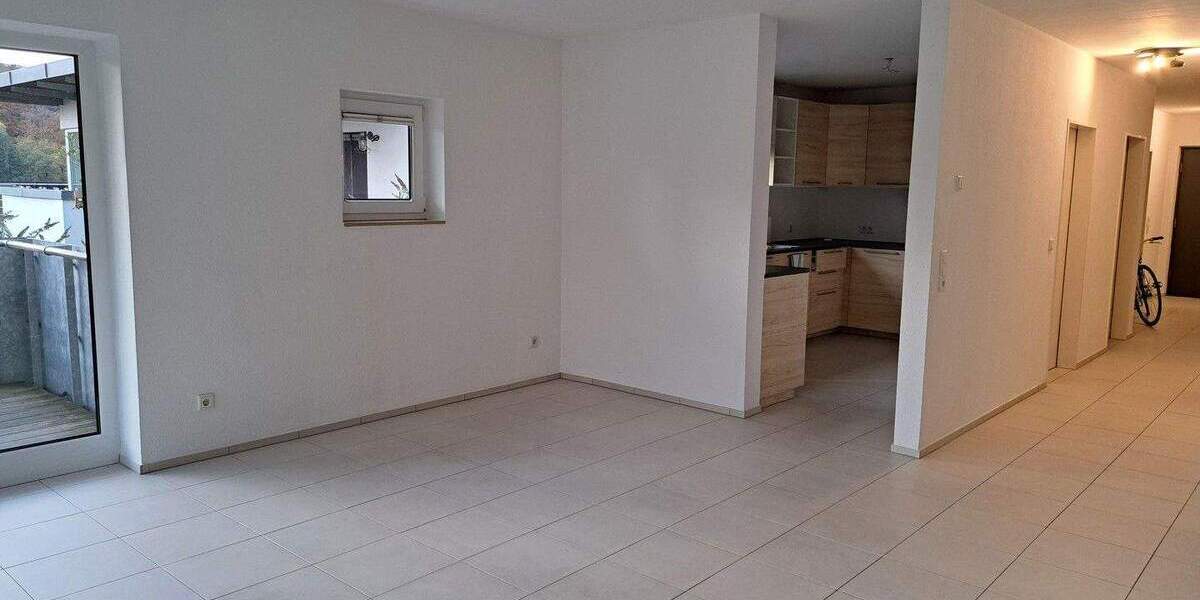 Etagenwohnung Rösrath Hoffnungsthal - 3 Zimmer, 107 m&sup2;, 1.235&euro; | Angebot:24690121