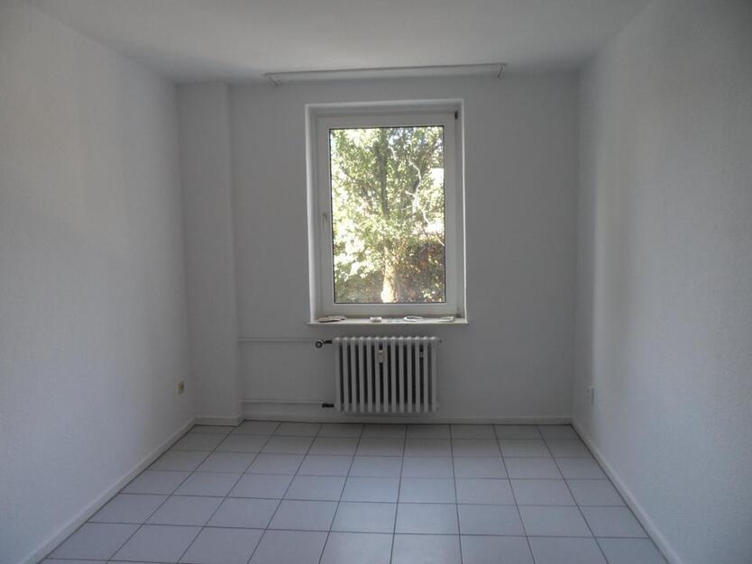 2 Zimmer Mietwohnung in D- Oberbilk im 1. OG neu zu vermieten! zimmer