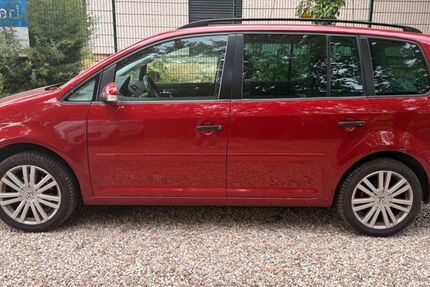 VW Touran 322.309 km 1.390 &euro; Köln 51065