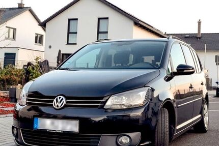 VW Touran 199.900 km 6.200 &euro; Bornheim 53332
