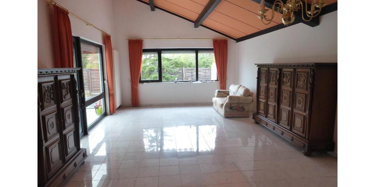 Reihenhaus Bonn Tannenbusch - 3 Zimmer, 110 m&sup2;, 425.000&euro; | Angebot:26322240